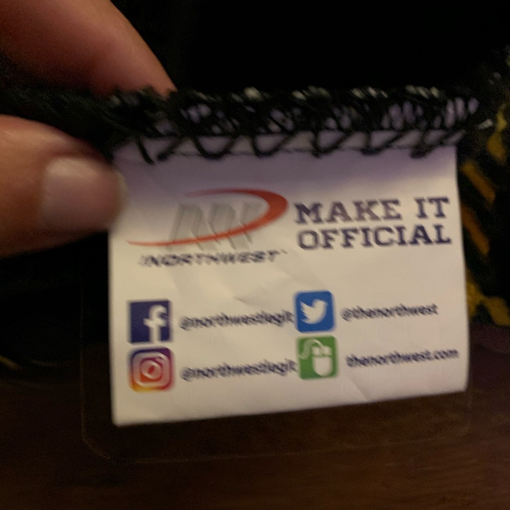 Steelers throw blanket - Picture 2 of 2